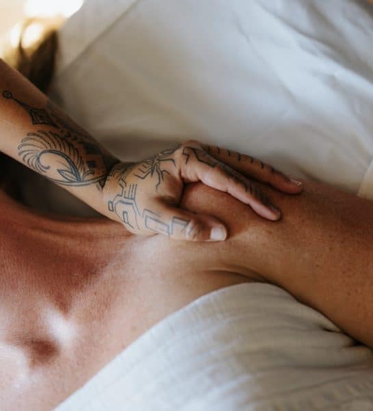 Hand on shoulder massage 2