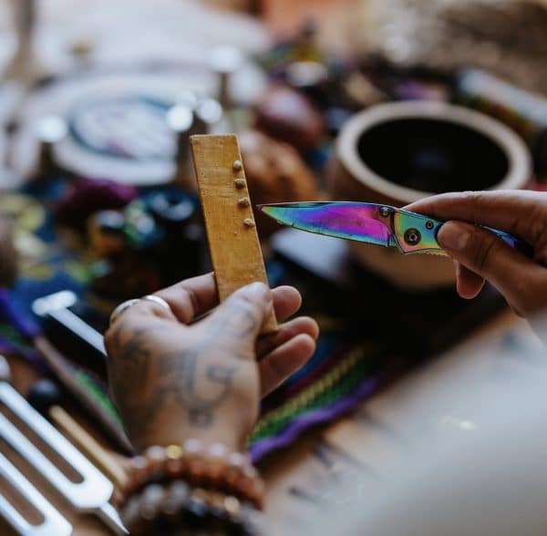 Kambo stick vertical 2